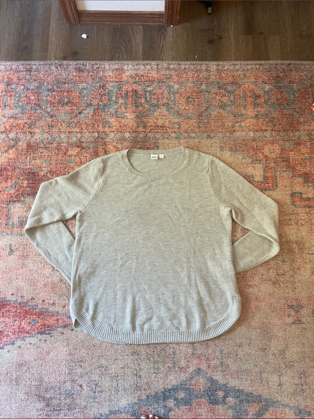 GAP Women’s Crewneck Sweater in Light Gray
